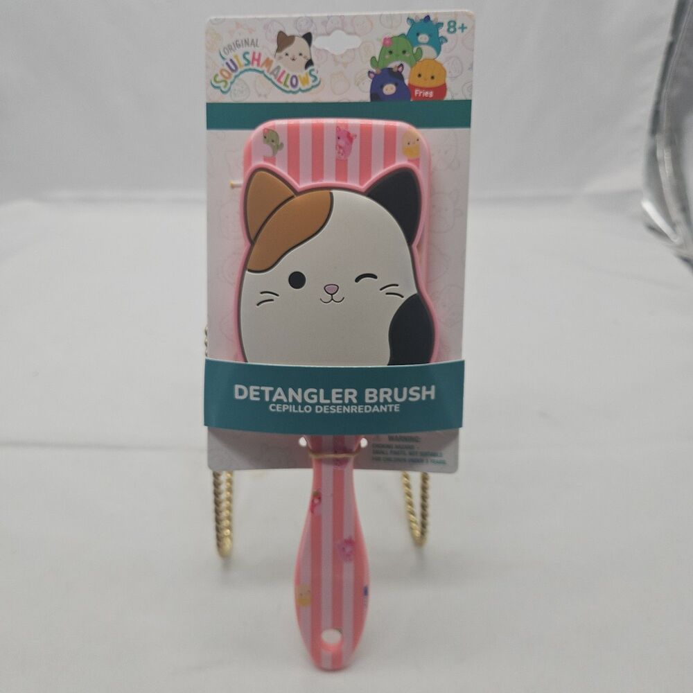 HER Glam Up Your Look with Squishmallows Detangling Brush